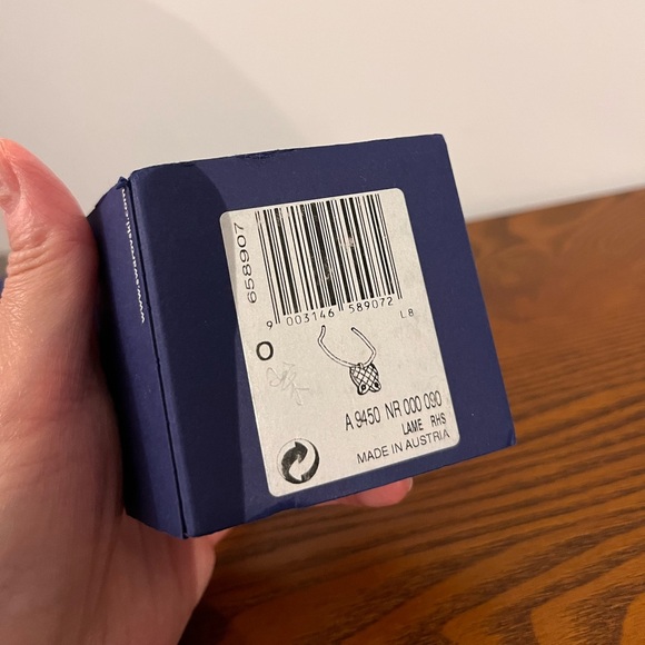 Gift 💝 SWAROVSKI light purple butterfly necklace - Picture 4 of 7